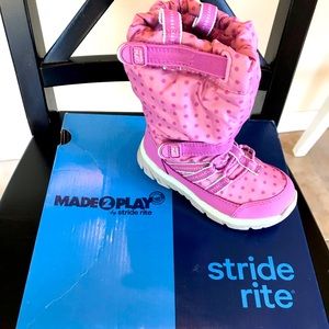 NEW Stride Rite Made2 Play boots
